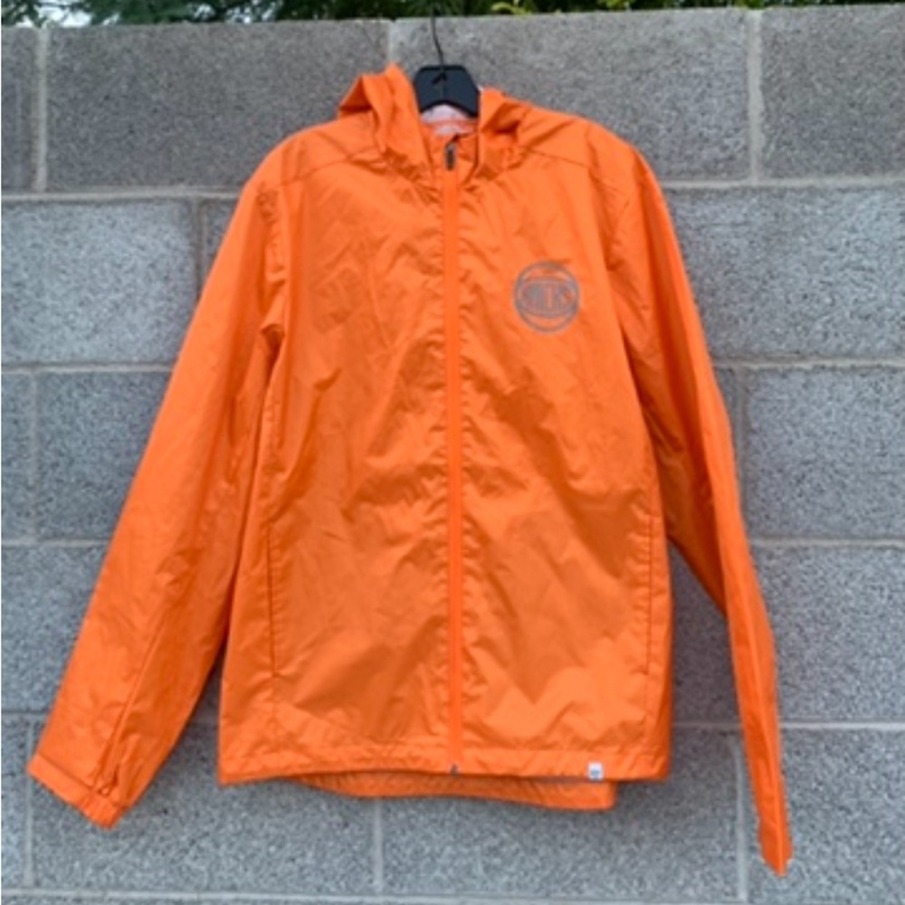 New York Knicks Adult Medium React Rain Elements Jacket 47 Brand Forward Orange